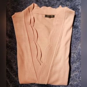 Ladies pink sweater. Longer length. Size 1X. Excellent condition